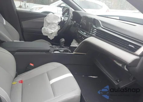 2025 Toyota Camry Se z USA, uszkodzony, nr VIN 4T1DAACK2SU104935